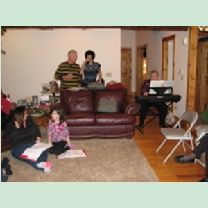 015_XMAS_2012_Scotts_Carols-Chelsea_Wesley_Scott_Lizzie_&_Deb_W.JPG